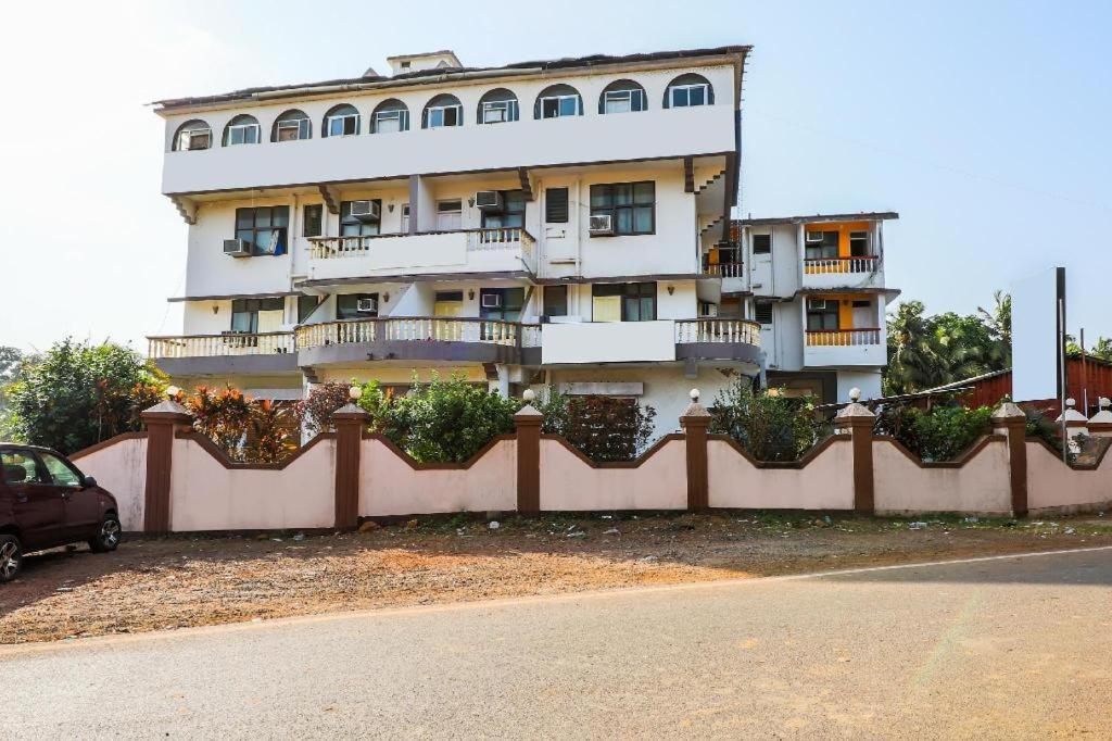 Hotel Priti International มาปูซา ภายนอก รูปภาพ